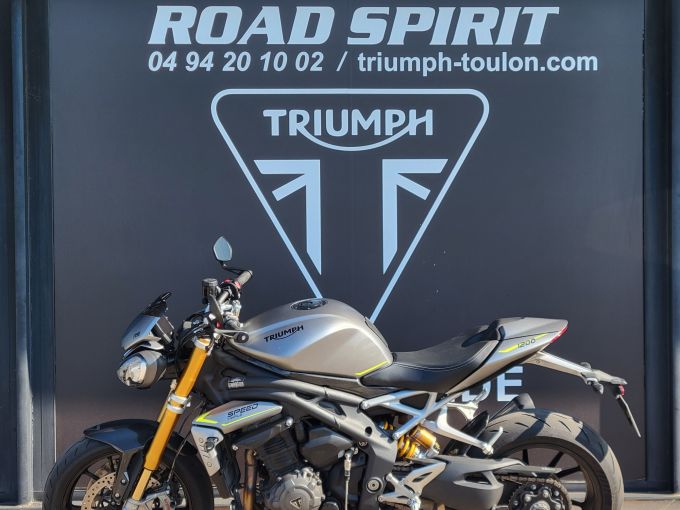 TRIUMPH SPEED TRIPLE 1200 RS 4