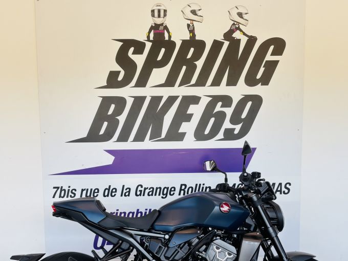 HONDA CB 1000 R 4