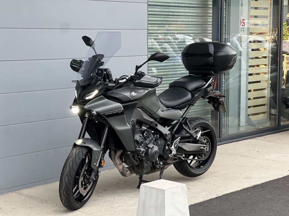 YAMAHA TRACER 9 4