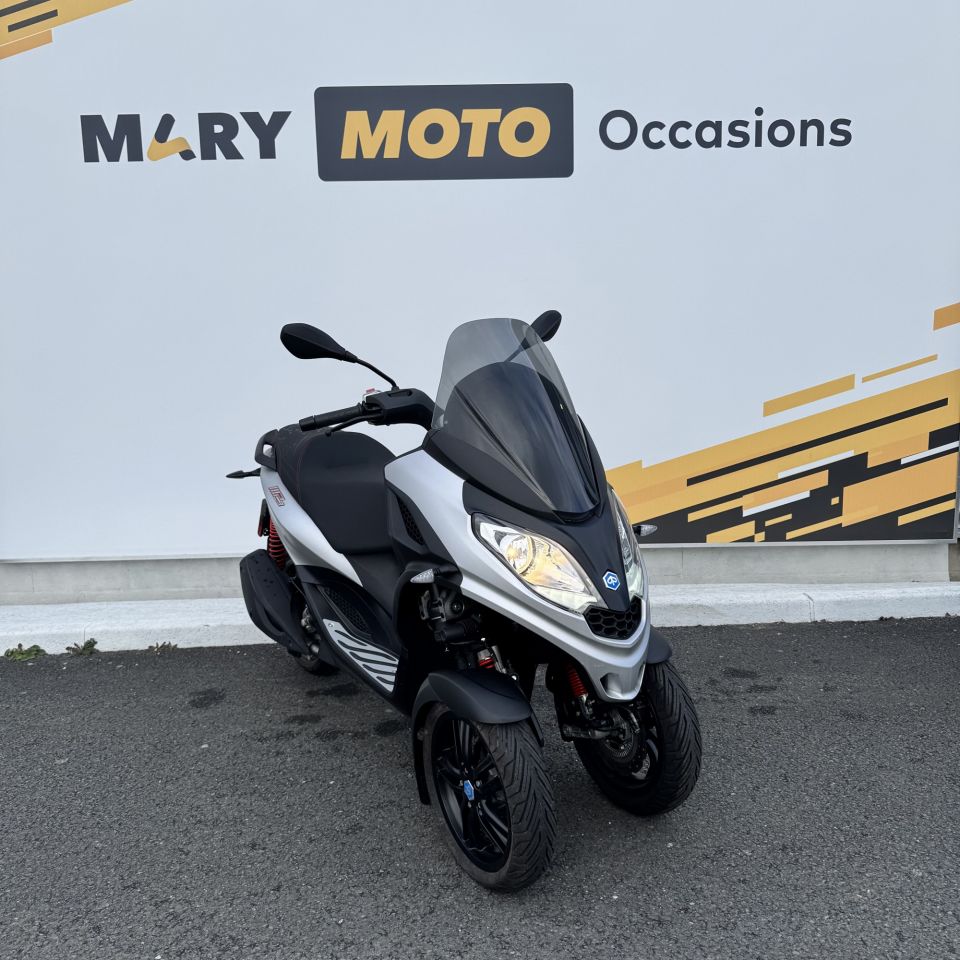 PIAGGIO MP3 300 HPE SPORT ABS ASR 4