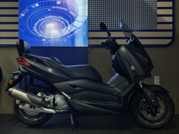 YAMAHA X-MAX 125 4