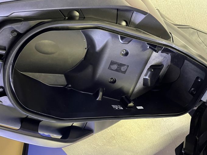 YAMAHA X-MAX 125 4