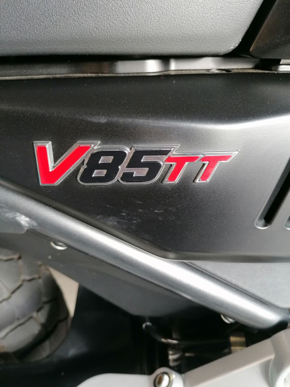 MOTO GUZZI V85 TT 850 4