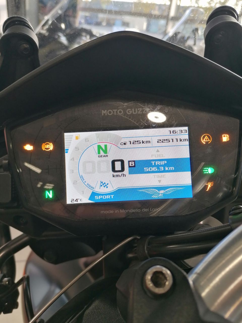 MOTO GUZZI V85 TT 850 4