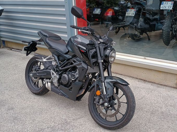 HONDA CB125R 4