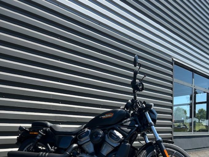 HARLEY-DAVIDSON SPORTSTER NIGHTSTER 975 SPECIAL 4