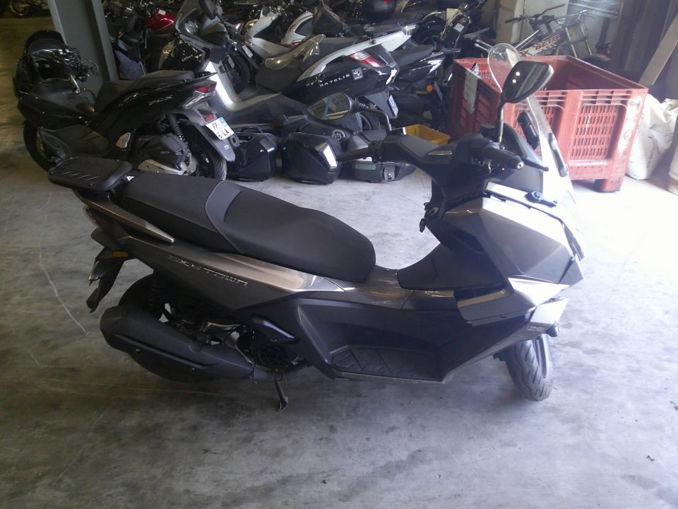 KYMCO SKYTOWN 125 4