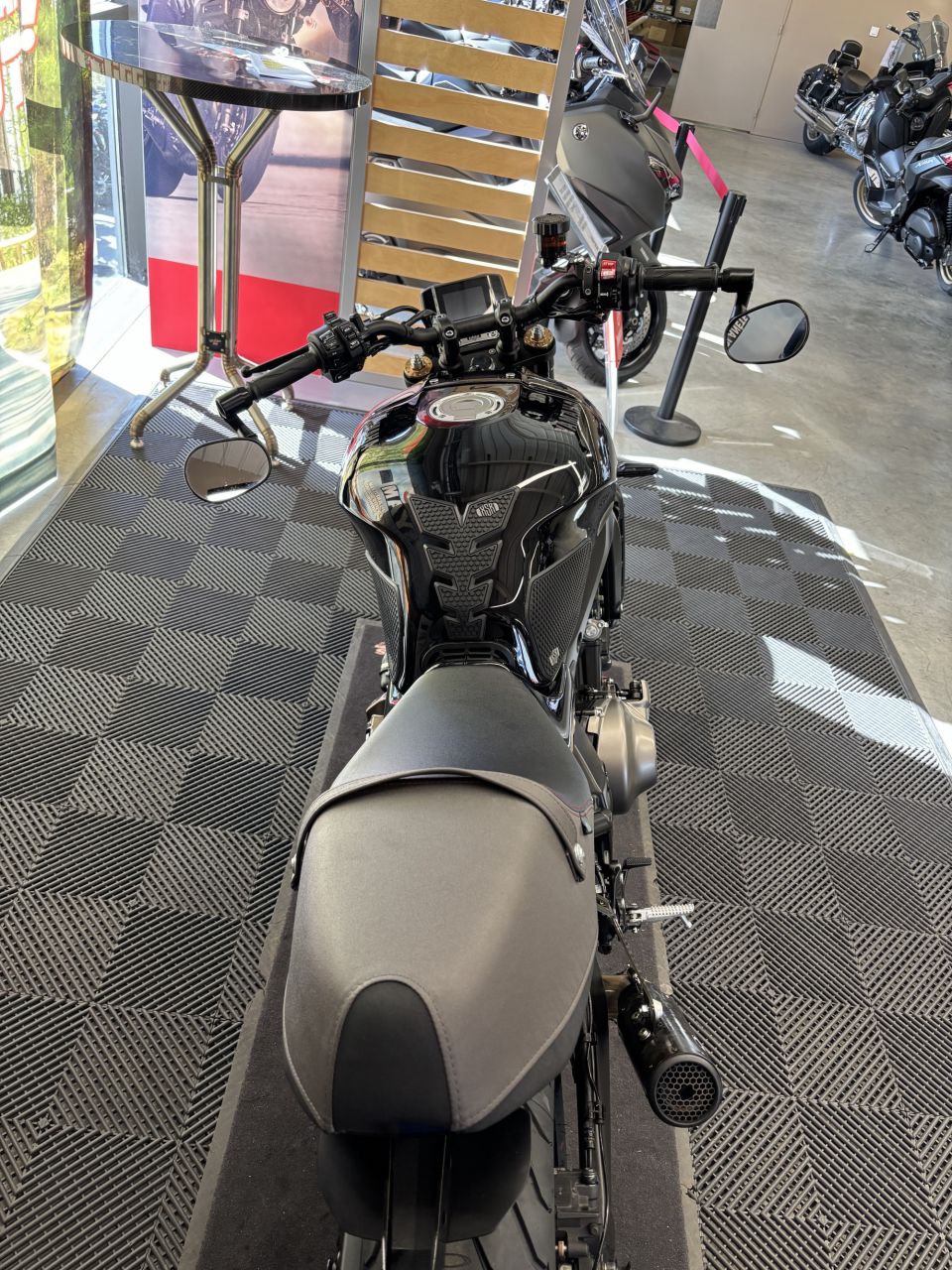 YAMAHA XSR 900 35KW 4