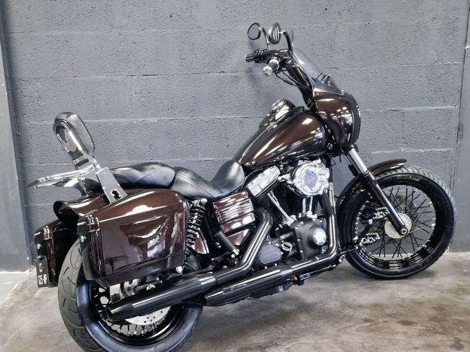 HARLEY-DAVIDSON DYNA STREET BOB 1690 4