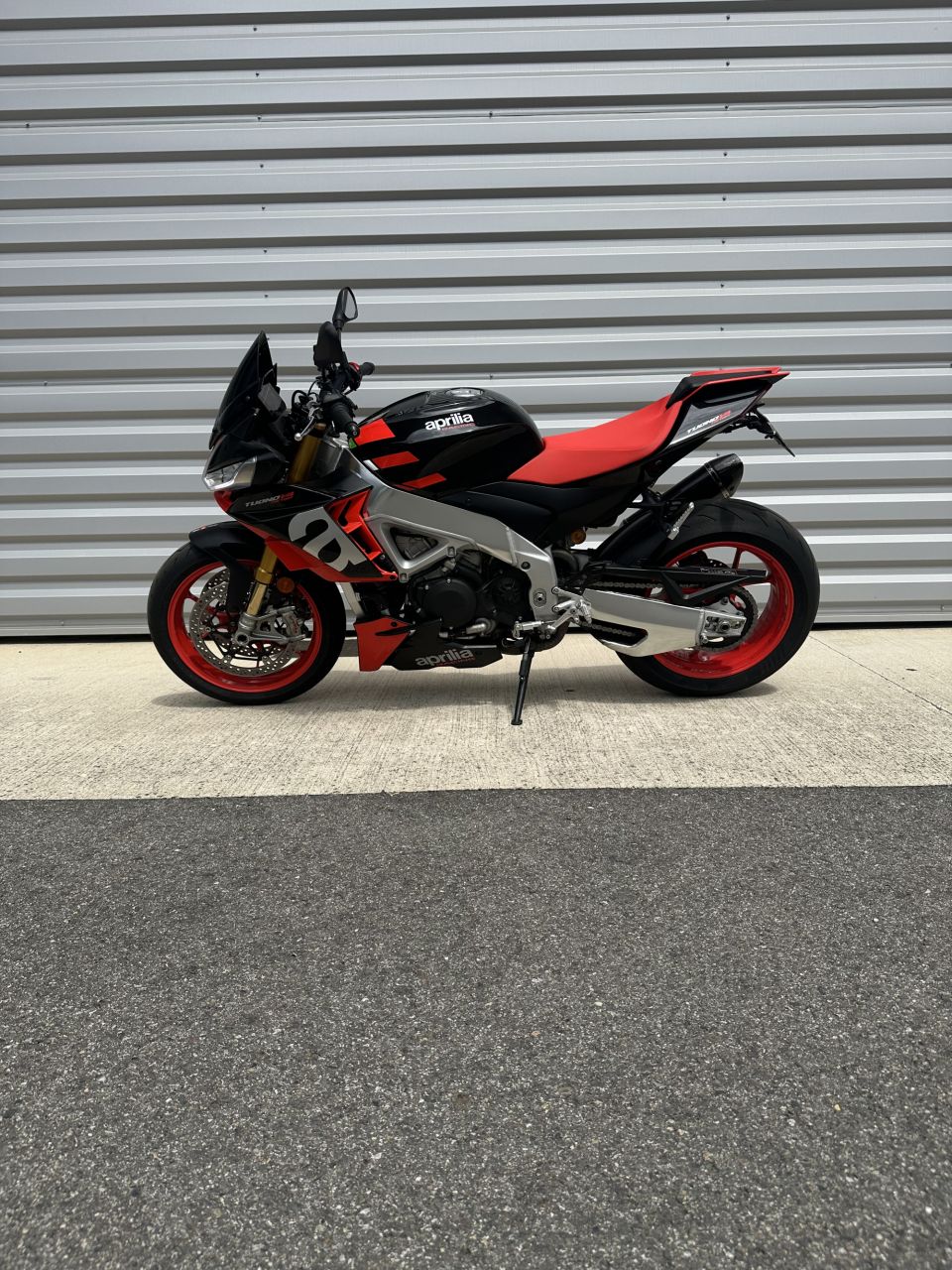 APRILIA TUONO 1100 V4 FACTORY 4