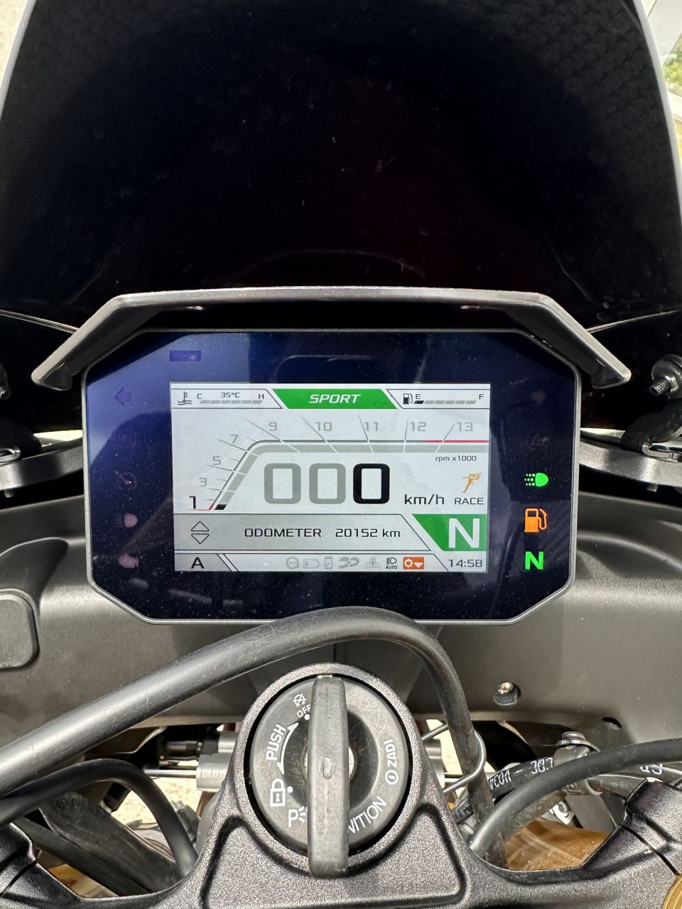 APRILIA TUONO 1100 V4 FACTORY 4