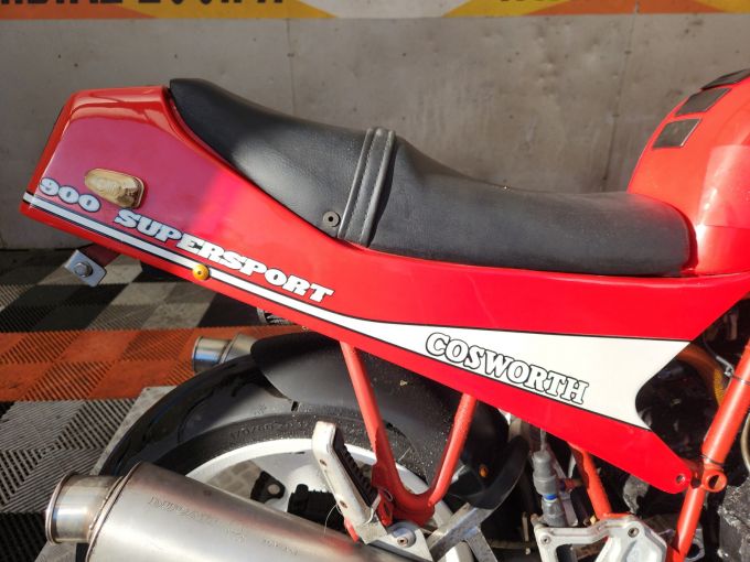 DUCATI 900 SS 4