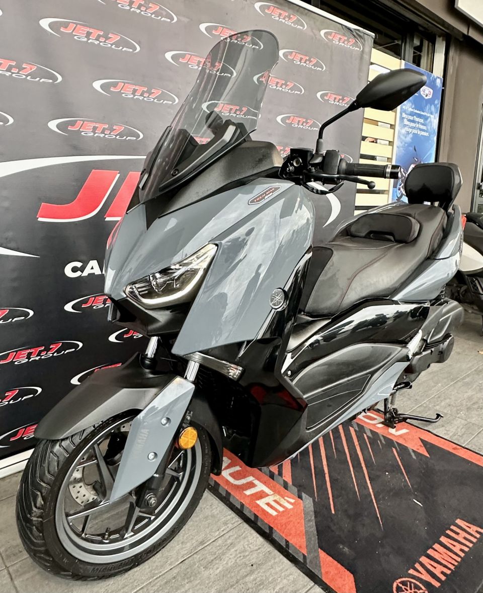YAMAHA XMAX 125 TECH MAX 4