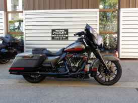 HARLEY-DAVIDSON TOURING STREET GLIDE 1923 CVO  - 2020