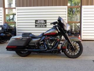 HARLEY-DAVIDSON TOURING STREET GLIDE 1923 CVO  - 2020