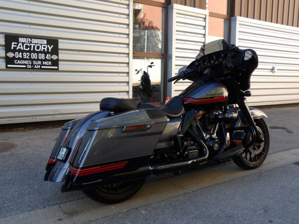 HARLEY-DAVIDSON TOURING STREET GLIDE 1923 CVO  4