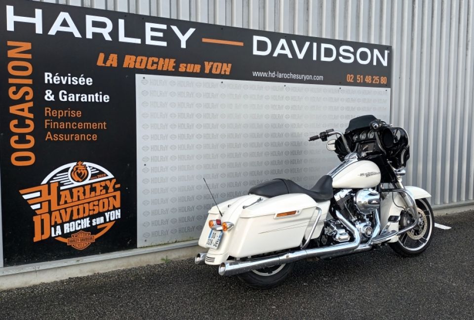 HARLEY-DAVIDSON TOURING STREET GLIDE 1690 4