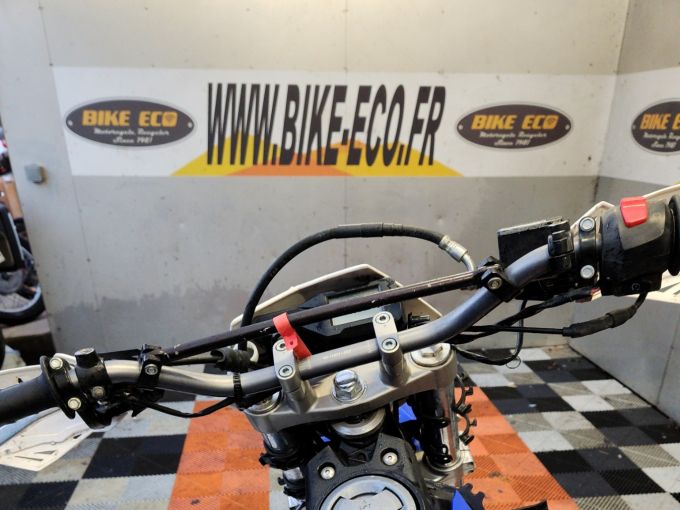 YAMAHA WR125R 4