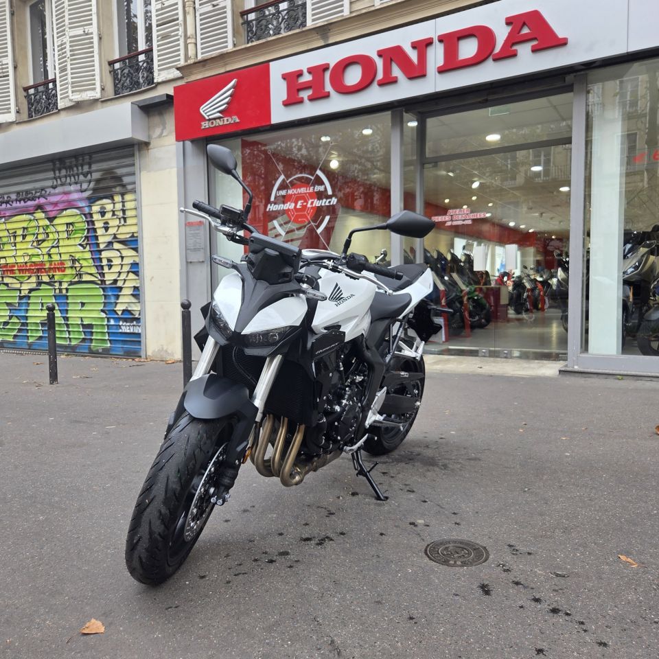 HONDA CB 1000 Hornet 4