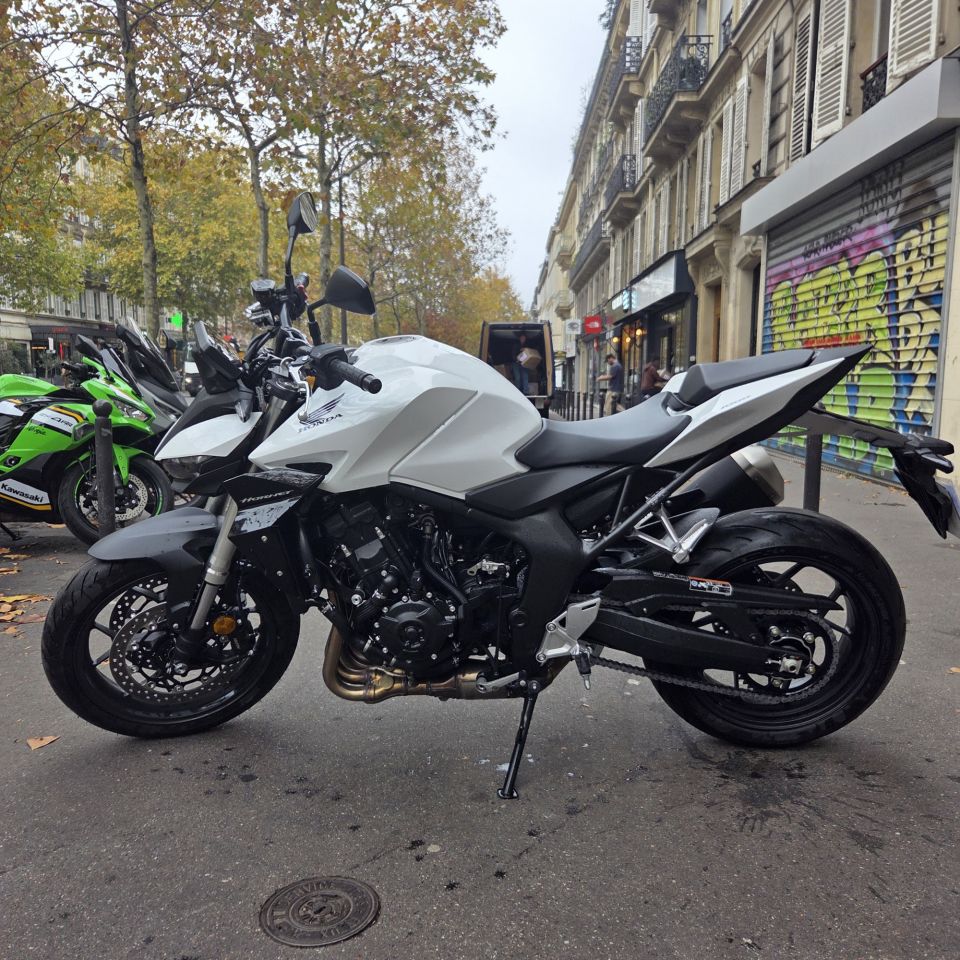 HONDA CB 1000 Hornet 4