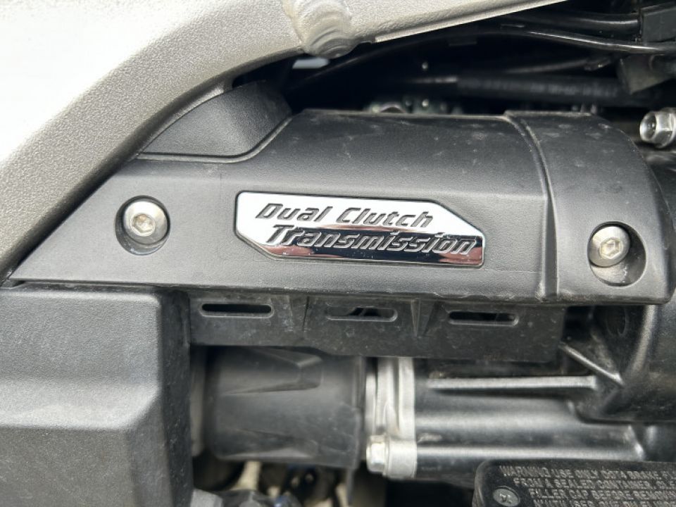 HONDA GoldWing Touring DCT Airbag 4