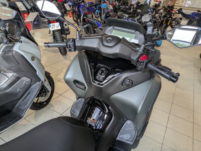 YAMAHA TRICITY 300 4