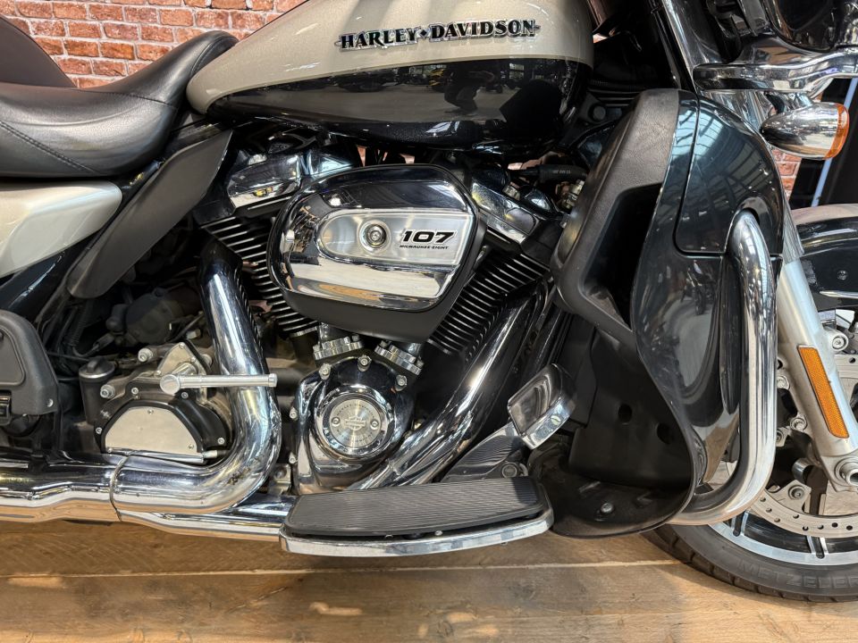 HARLEY-DAVIDSON TOURING ELECTRA GLIDE 1745 ULTRA LIMITED 4