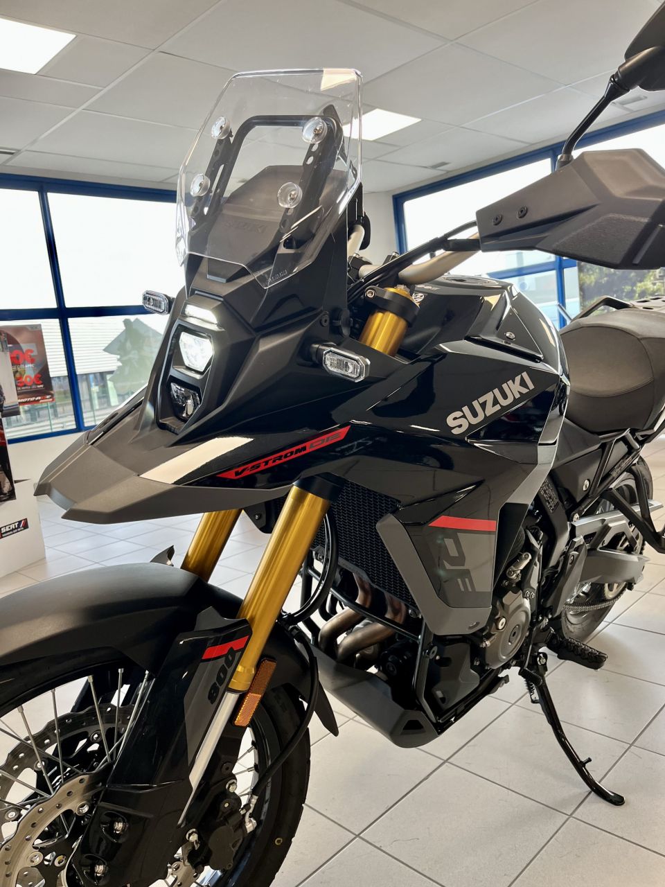 SUZUKI V-STROM 800DE 4