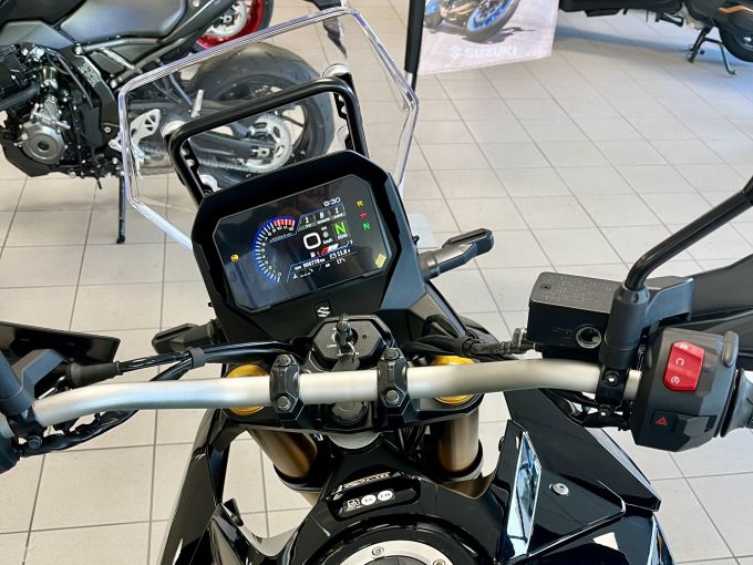 SUZUKI V-STROM 800DE 4