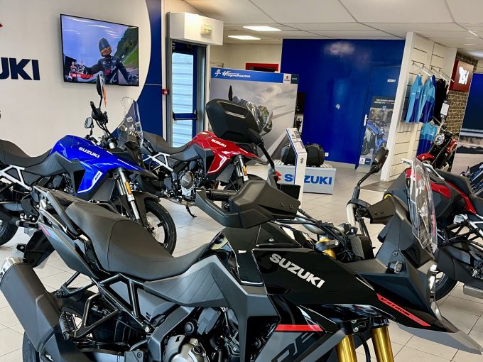 SUZUKI V-STROM 800DE 4