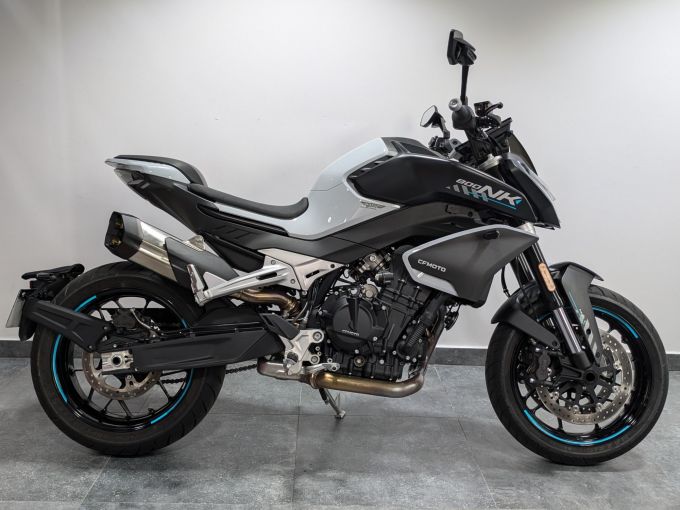 CF MOTO 800 nk advanced 4