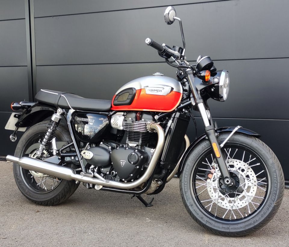 TRIUMPH Bonneville T100 4