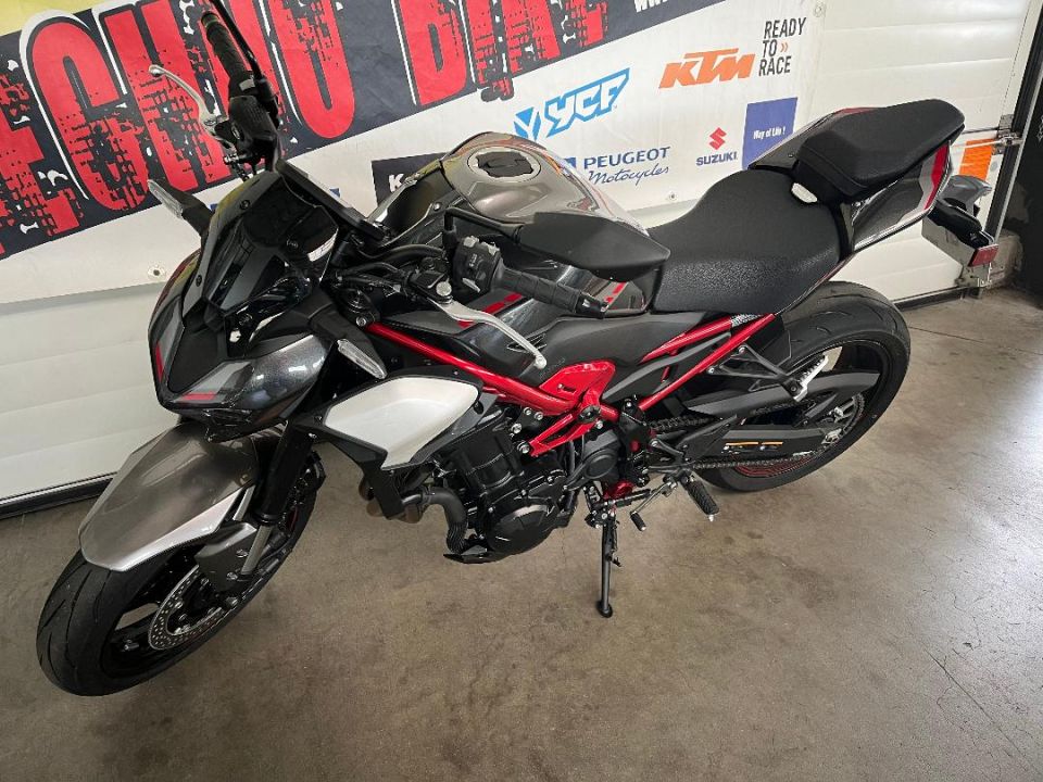 KAWASAKI Z 900 4