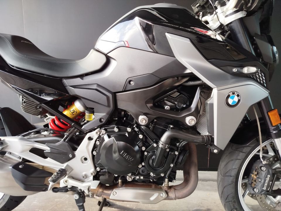 BMW F 900 R 4