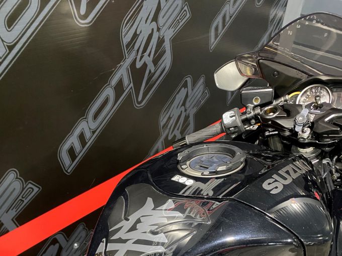 SUZUKI HAYABUSA 1340 4