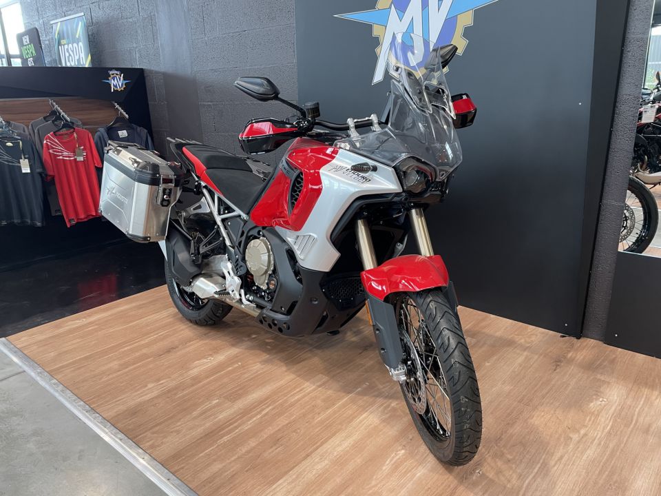MV AGUSTA ENDURO VELOCE 4