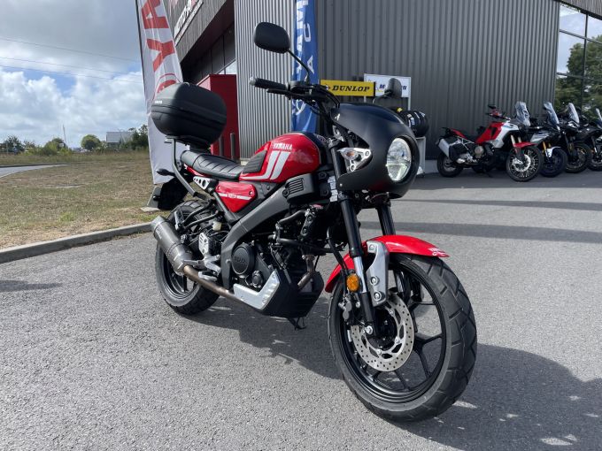 YAMAHA XSR 125 4