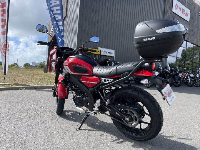 YAMAHA XSR 125 4
