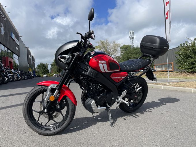 YAMAHA XSR 125 4