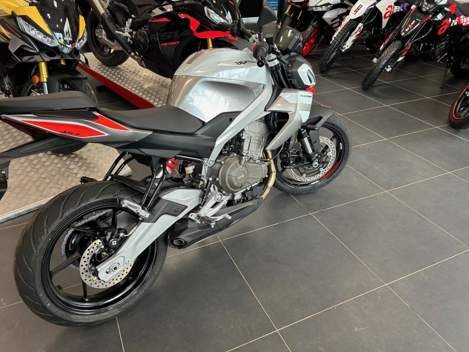 APRILIA TUONO 457 A2 4
