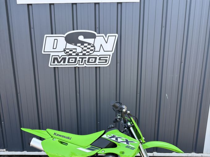 KAWASAKI KX 4