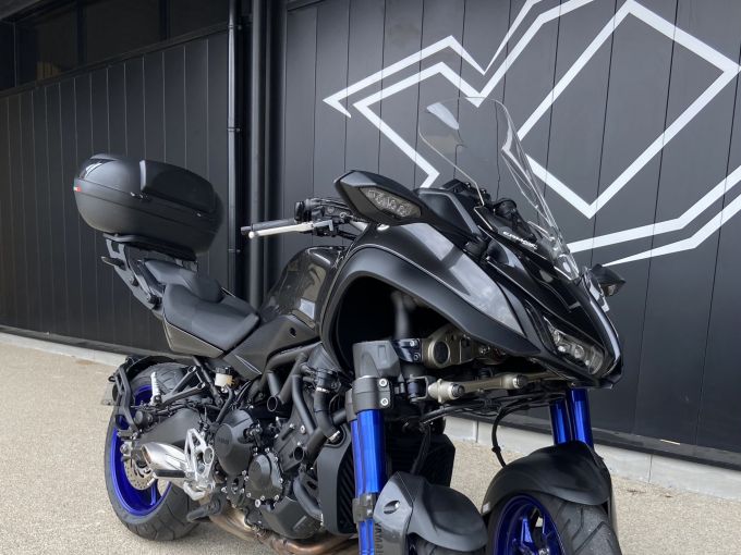 YAMAHA niken 850 4