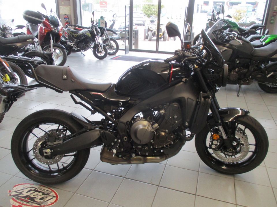 YAMAHA XSR 900 4