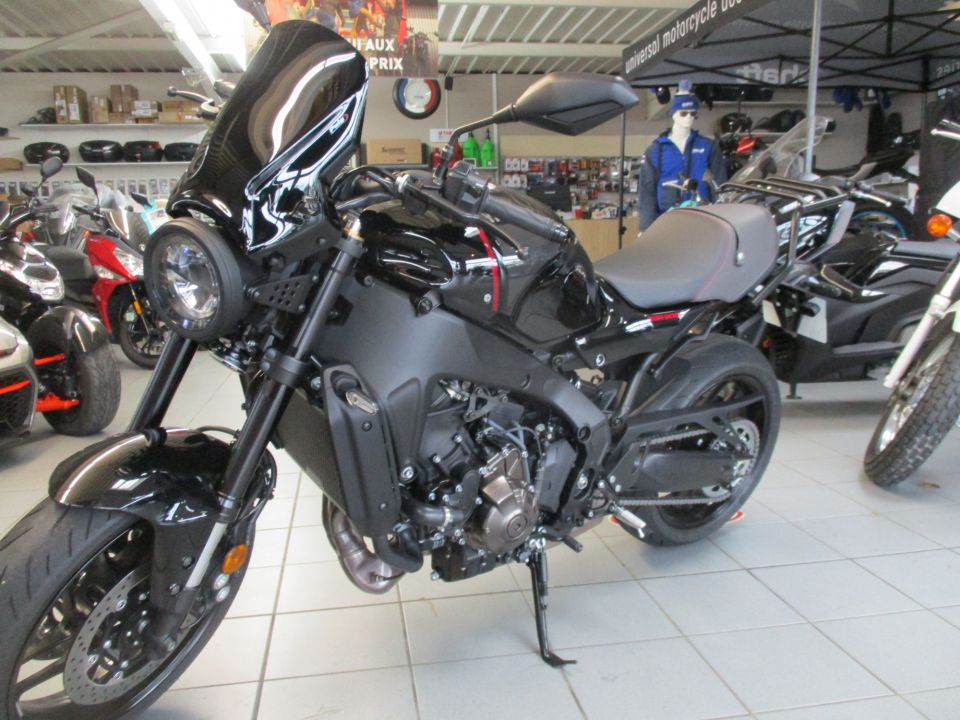 YAMAHA XSR 900 4