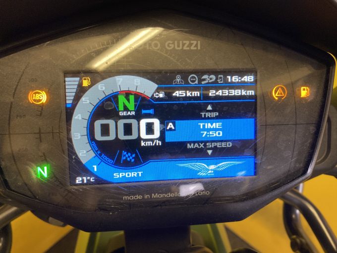 MOTO GUZZI V85 TT TRAVEL PACK 850 4