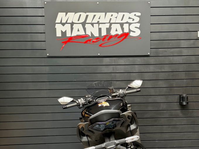 KAWASAKI NINJA 1100 SX SE 4