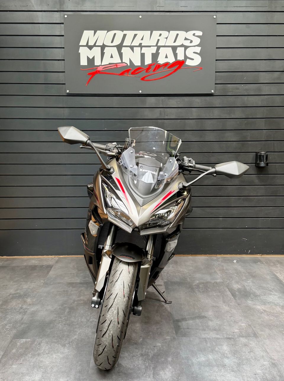 KAWASAKI NINJA 1100 SX SE 4