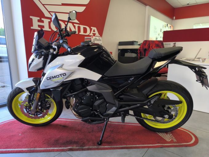 CF MOTO CF650 4