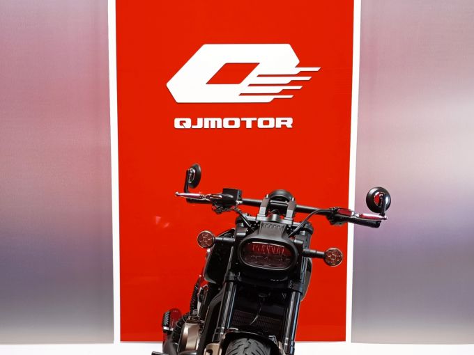 QJ MOTOR SRV 600 4