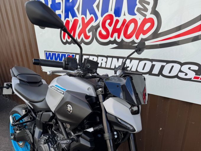 YAMAHA MT-07 (47.5CV) 4